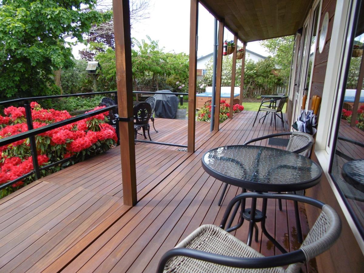 Blue Ridge Studios And Bed & Breakfast Te Anau Exterior photo